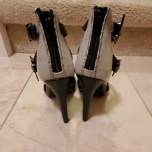 Charlotte  Russe Black and White Heels - Picture 3 of 4
